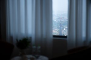 Tầm nhìn city view từ phòng khách sạn 4 sao Prime Hotel Thái Nguyên