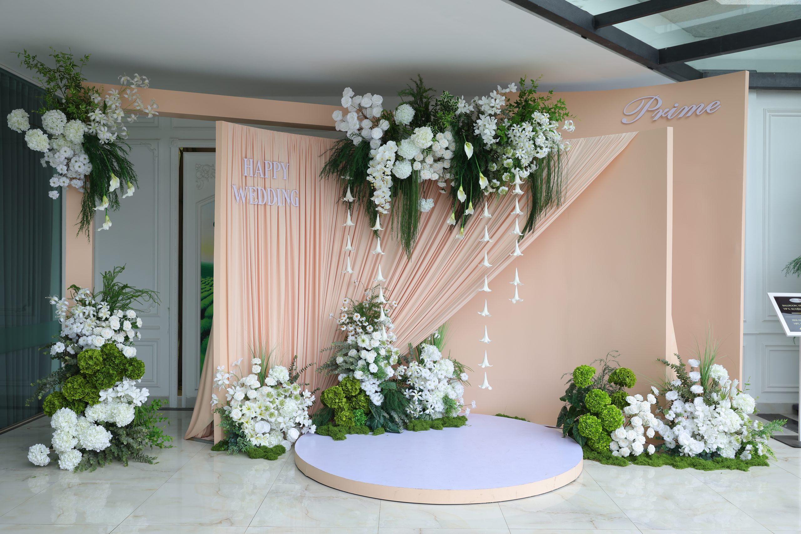 Tiệc cưới tại tháp đôi prime