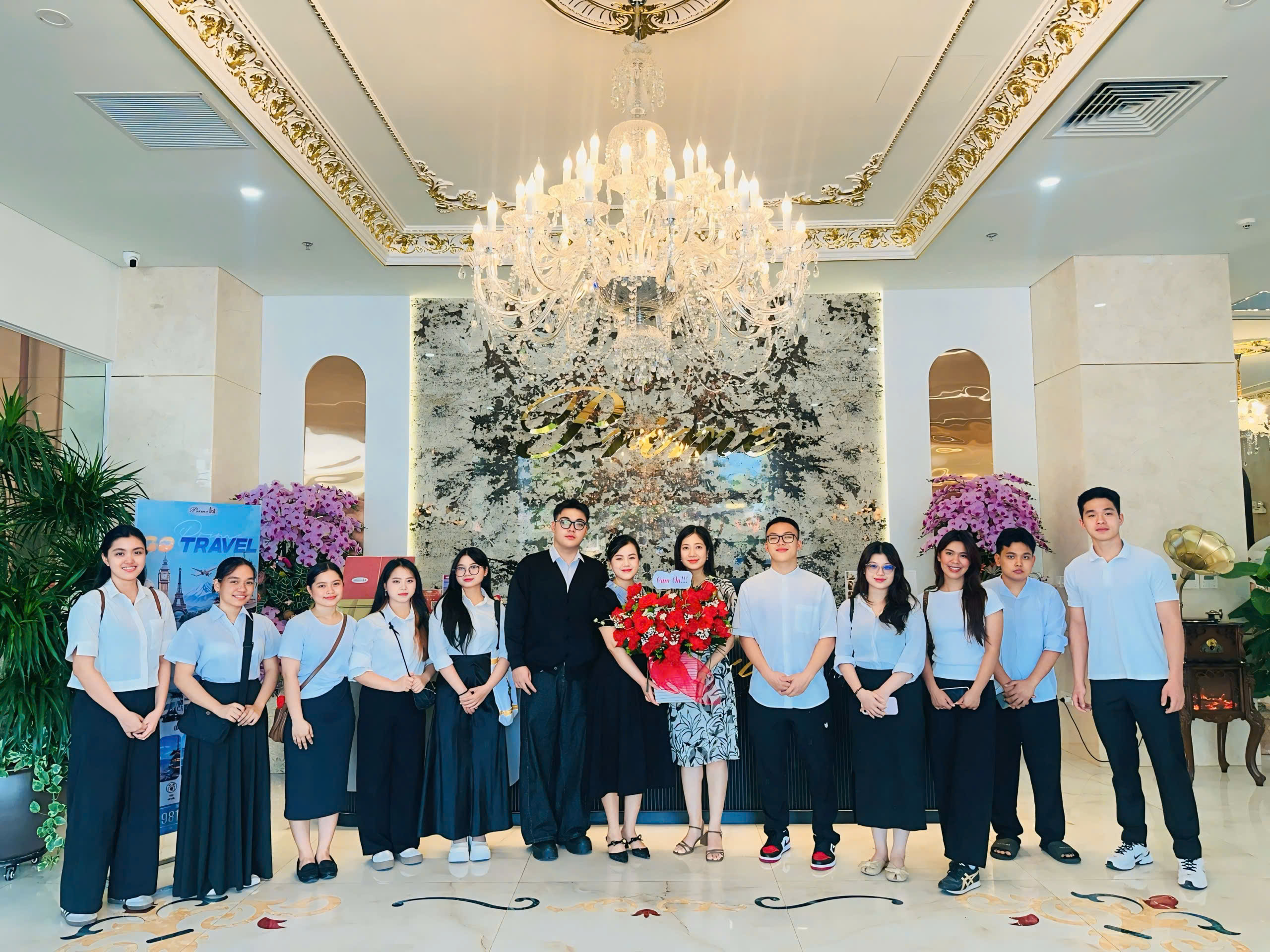 Sinh viên quản lý nghành du lịch quốc tế