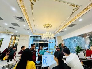 Ban huấn luyện Myanmar nhận phòng tại Prime Hotel