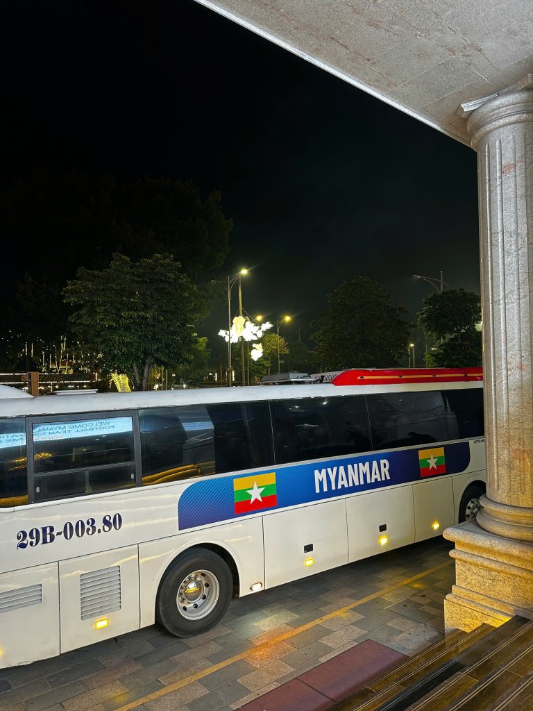 Đội tuyển Quốc gia Myanmar đến Prime Hotel Thái Nguyên